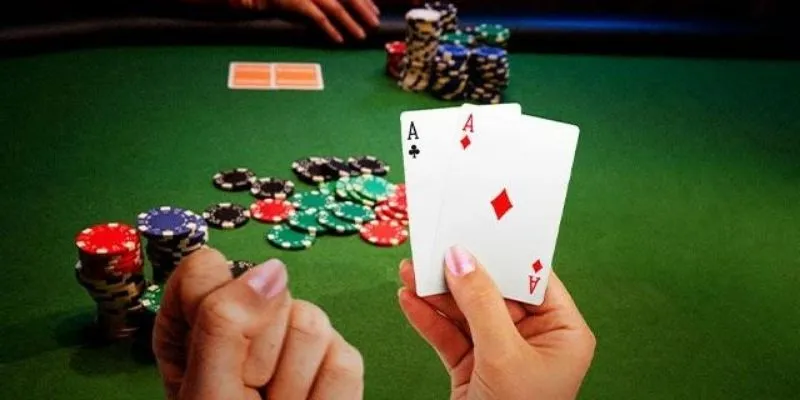 Các bước chơi poker tại Luck8 không khó